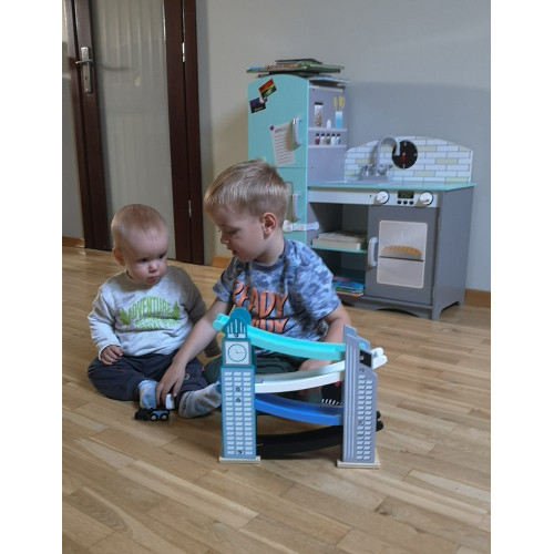 Drevený mrakodrap so šmykľavkou pre autíčka, Adam Toys