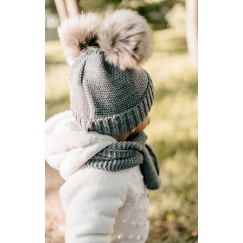 Zimná čiapka s kožušinovými brmbolcami + šál Baby Nellys Star - sivá, 6/24 mesiacov