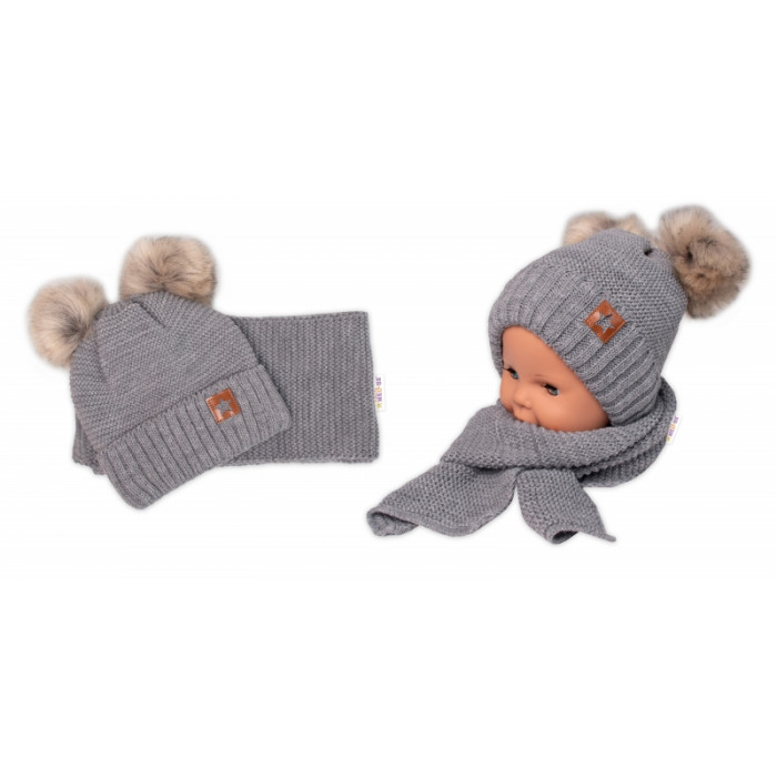 Zimná čiapka s kožušinovými brmbolcami + šál Baby Nellys Star - sivá, 6/24 mesiacov Zimná čiapka s kožušinovými brmbolcami + šál Baby Nellys Star - sivá, 6/24 mesiacov
