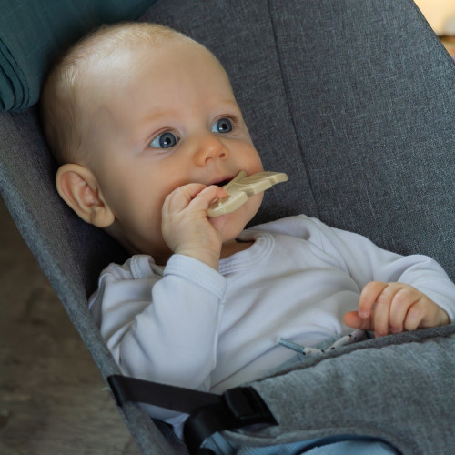 Silikónové hryzadlo List TAKE&MATCH – hryzadlo pre bábätko - žlté