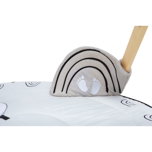 Hracia deka s tyčkou Tiny Love Décor – čiernobiela, drevený stojan