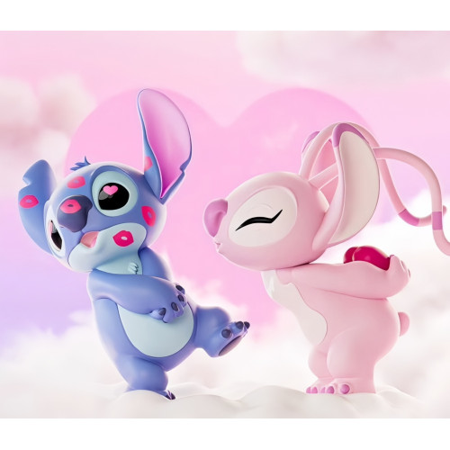 Sada figúrok Lilo a Stitch so stojanom