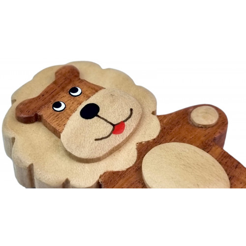 2Kids Toys Drevená magnetka veľká Lev stojaci