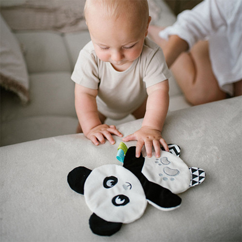 Plyšová hračka/prítulníček, šuštiaca PANDA POLLY, krémová/čierna