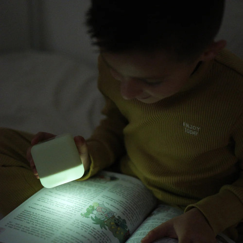 Detská nočná lampička – prenosné LED svetlo s dotykom - Nature