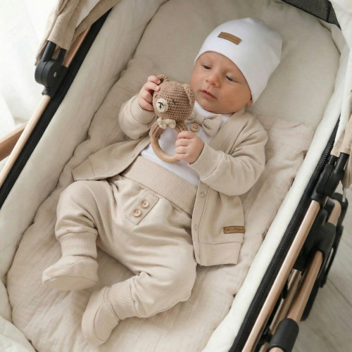 Bavlnená sada, body, nohavice, motýlik a čiapka Elegant Boy 5D, béžová/biela, veľ. 62