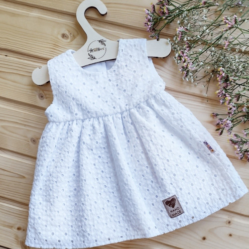 Baby Nellys Ľahké Handmade šatičky Madeira, biele, veľ. 98